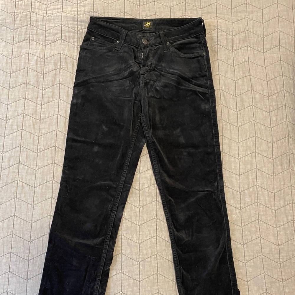 Women’s Lee mid rise black bootcut cords. Size 25.